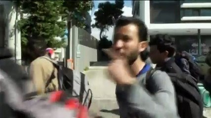 Des centaines de migrants manifestent dans les rues d'Athènes contre la fermeture des frontières européennes