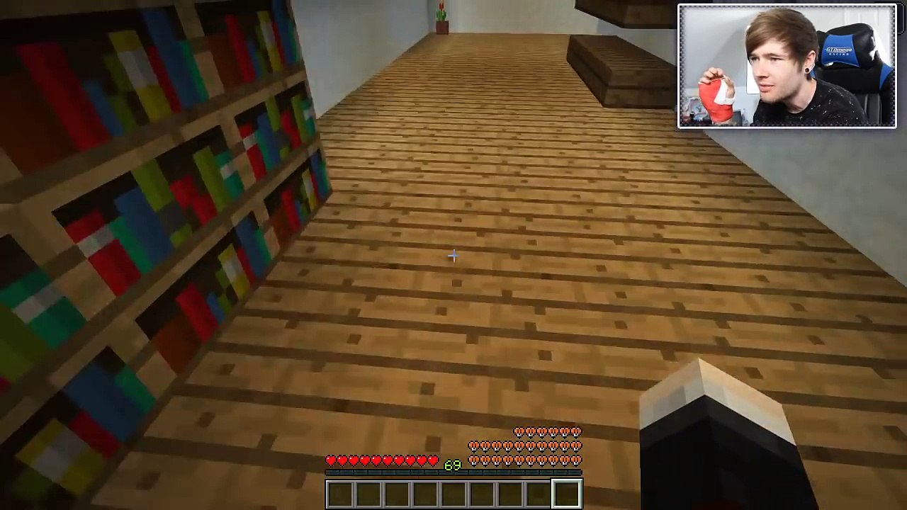 Minecraft | DANTDM BROKEN HAND CHALLENGE!! | Custom Map