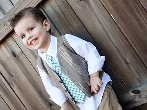 сшить жилет для Вашего малыша из старых брюк (How to sew a vest for your little old pants