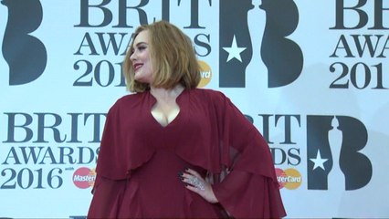 Adele Shows Us Her "Otherside" At 2016 Brit Awards