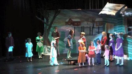 A Charlie Brown Christmas - Scene 2