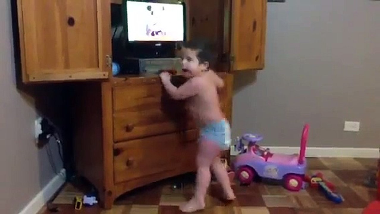 The official Mickey Mouse clubhouse hotdog dance