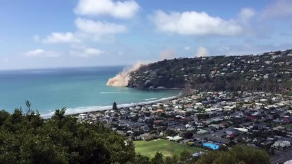 Cliff Collapse after 5.8 Earthquake in Sumner, New Zealand_14.2.2016