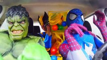 Spiderman Dancing in a Car w/ Blue Spiderman & Spidergirl in Real Life - Fun Superheroes M