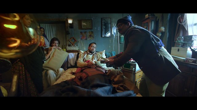 No Smoking with Sunny Leone, Alok Nath and Deepak Dobriyal