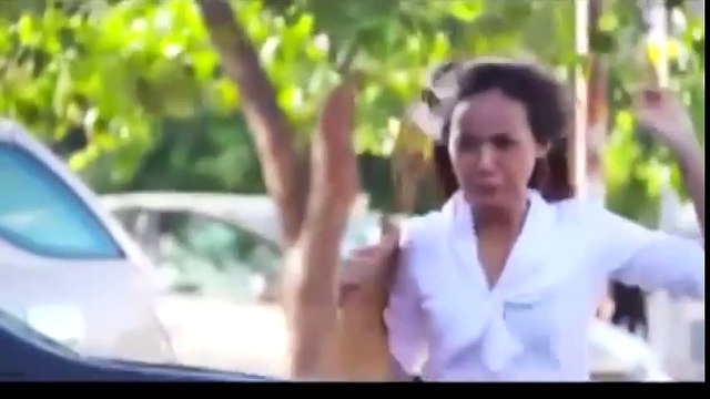 -[ M VCD VOL 33 ] Kuma - Bunch Job Rerng Yerng Herh Kjnom Srolunch Ke Jos (Khmer MV) 2012 -