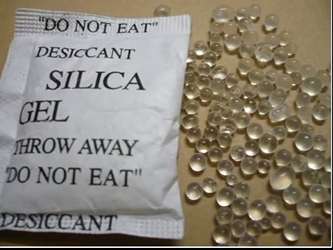 Amazing Uses of Silica Gel Packets, After Watching This You’ll Never Throw Them Away