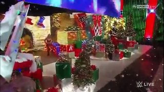 WWE A CHRISTMAS RAW 122214 Six Divas Santa's Little Helpers Match