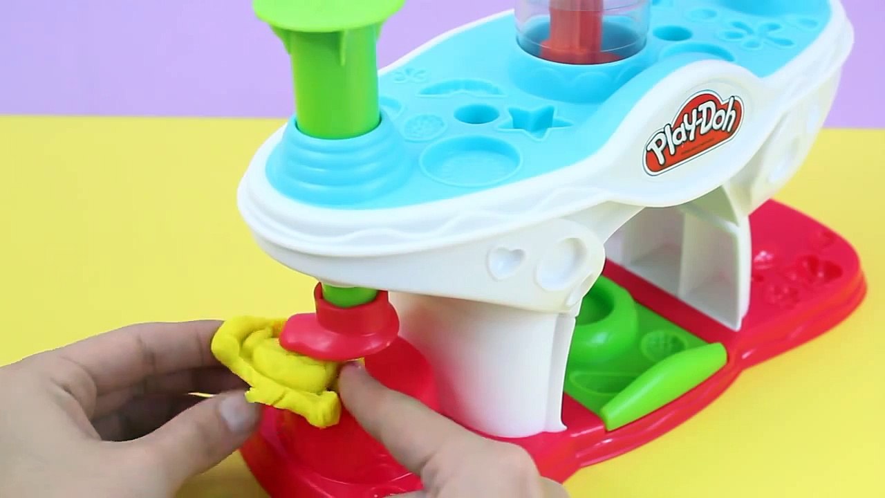 Play Doh Swirling Shake Shoppe Make Play Dough Shakes Smoothies Ice-Cream Desserts Sweet Shoppe
