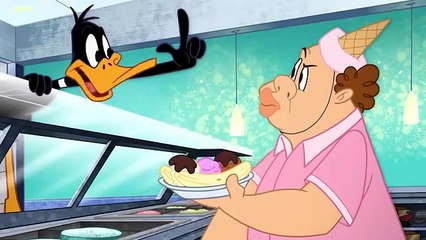 The Looney Tunes Show: Season 1, Volume 3: Peel of Fortune -- Banana Split (Daffy Duck)