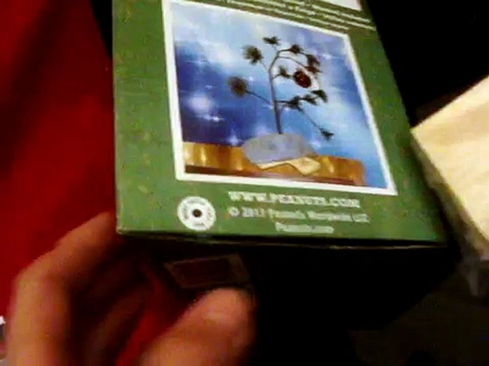 The Original Musical Charlie Brown Christmas Tree 24 WITH Blanket TRY ME button Peanuts Theme Song