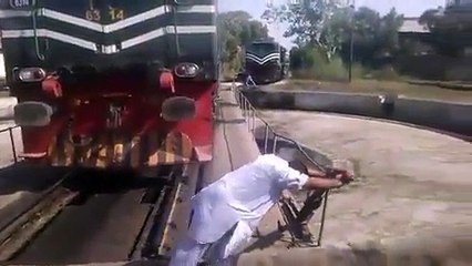 Railway - Unique style of Changing engine