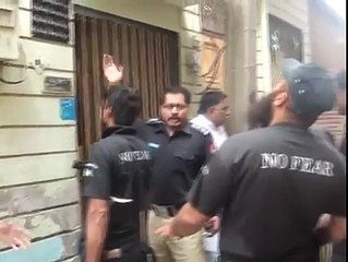 Raid by Police on Fake Exchange - Watch what people did with Police