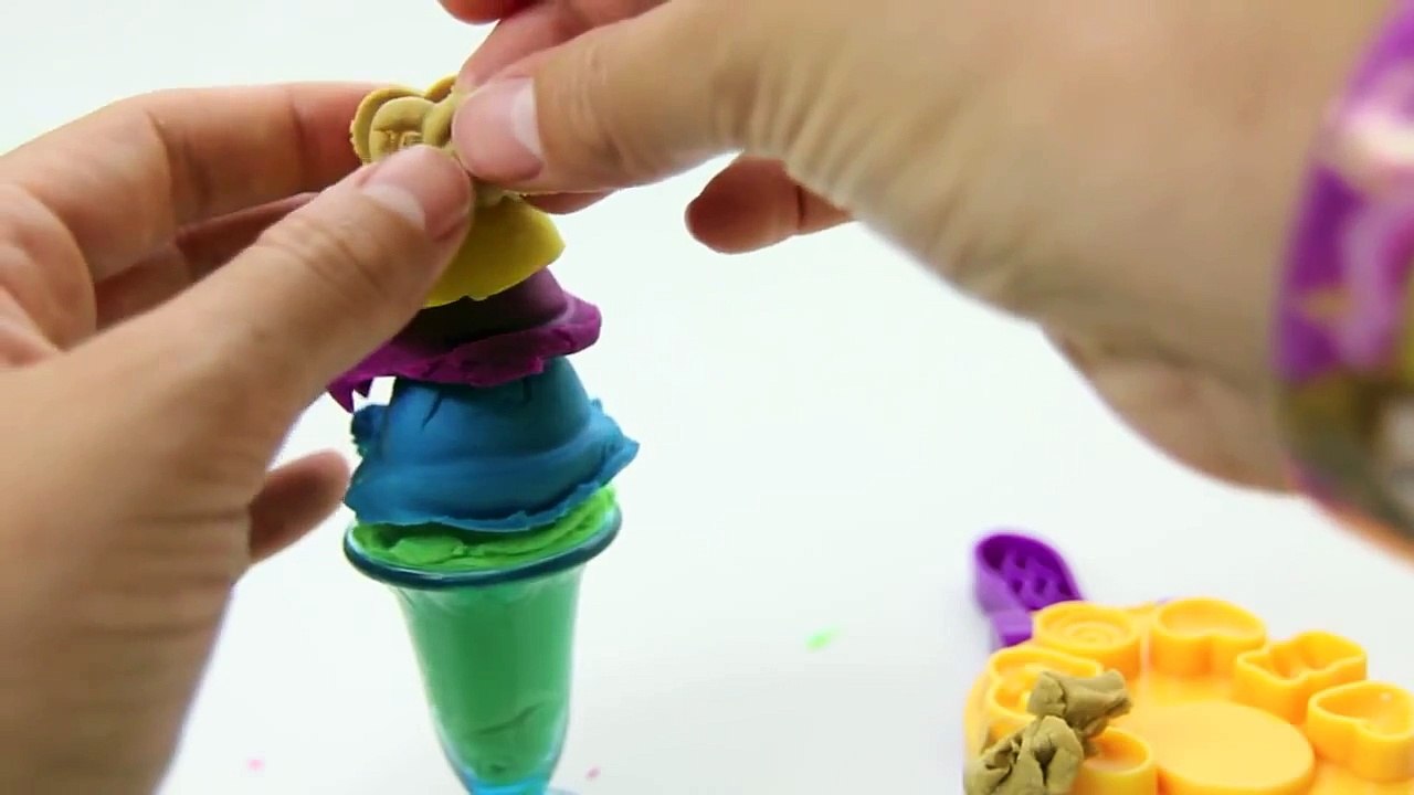 Play Doh Scoops n Treats DIY Ice Cream Cones, Popsicles, Sundaes, Waffles Play Dough Desserts