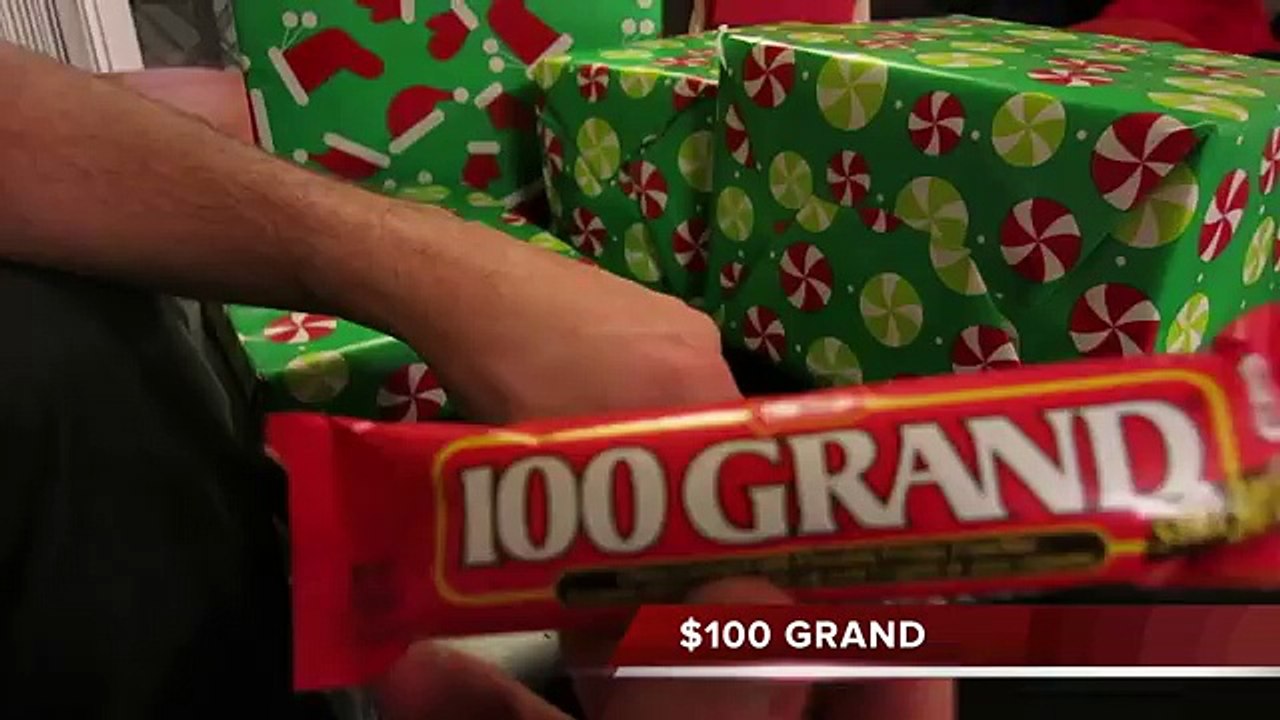 10 CHRISTMAS GIFT PRANKS - HOW TO PRANK