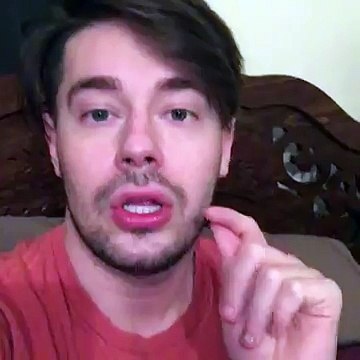 Chris Crocker Defends Aaron Carter (Again)