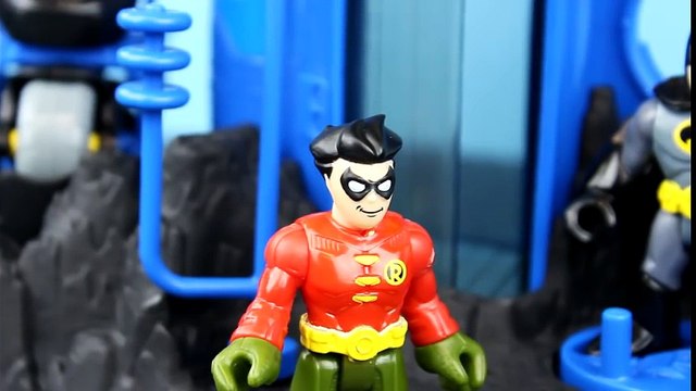 Imaginext Batman Playset The Joker & Bane take Robin Batman saves Robin