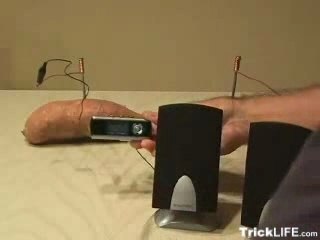 How to make potatoes power an mp3