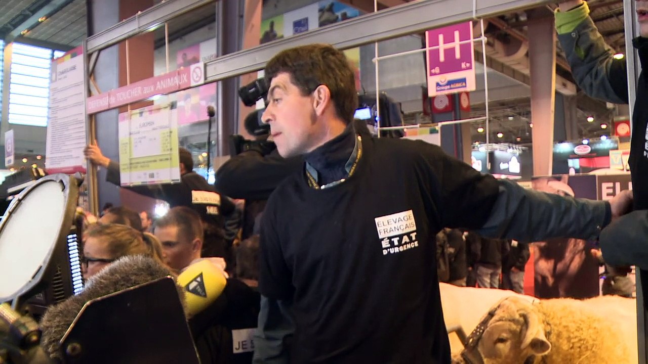 François Hollande chahuté au Salon de l'agriculture