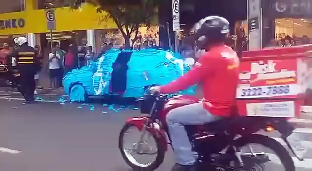 A Non Handicapped Guy Parked In The Disabled Zone. When He Returns? I Can’t Stop Laughing!