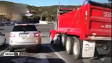 Kamyon Şoförü Ortalığı Birbirine Kattı