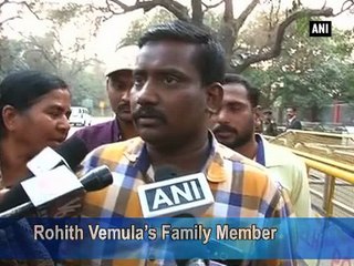 Family members of Rohith Vemula meet Sonia Gandhi