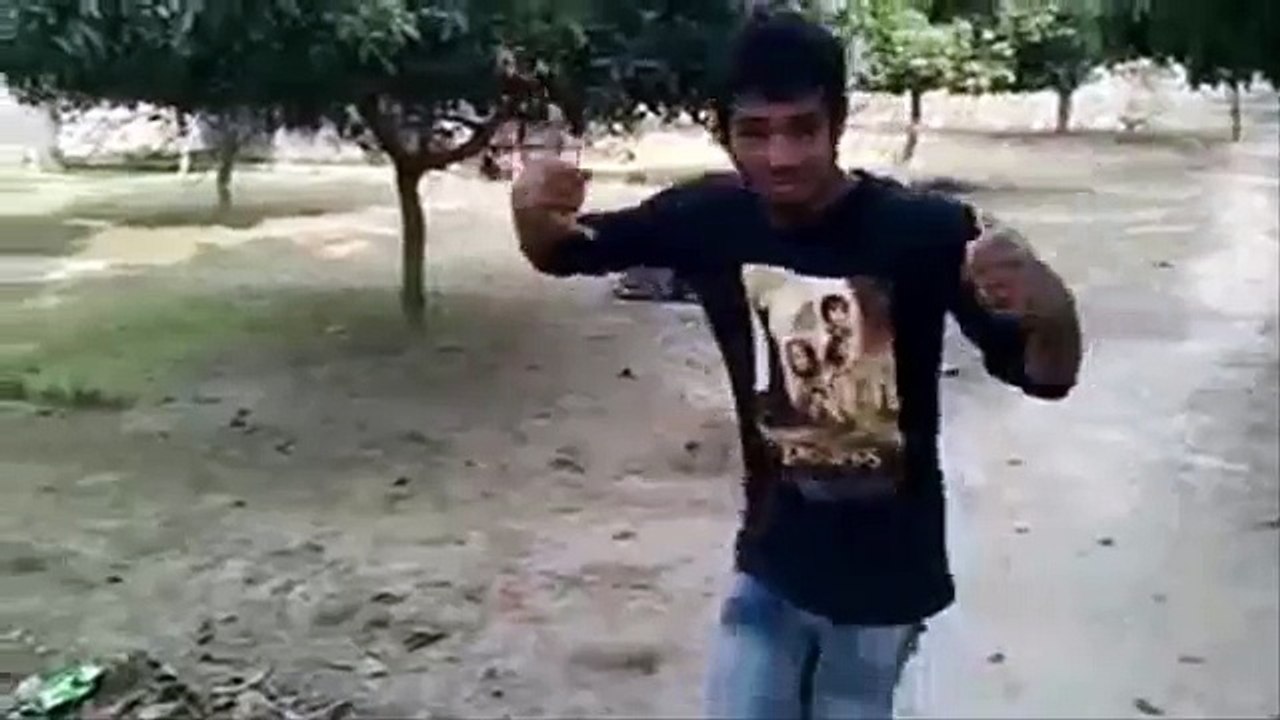 Pakistani College Video Clip