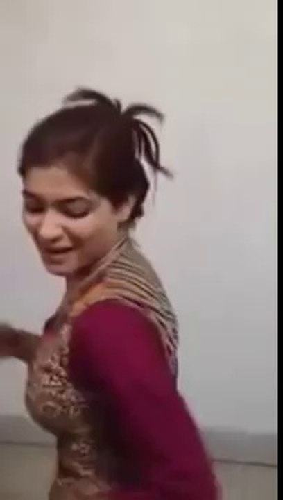 Babydoll Mai Sone Di Pakistani Girl Home Dance
