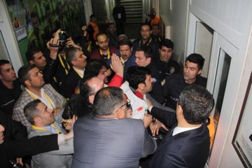 Şanlıurfaspor Teknik Direktörü Tugay Kerimoğlu'na basın mensuplarından tepki