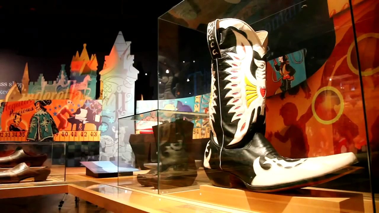 Bata Shoe Museum in Toronto - Ontario, Canada
