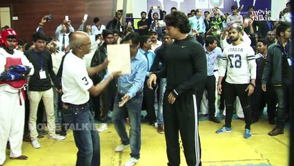 Tiger Shroff's Live acrobatic STUNTS Training For Baaghi