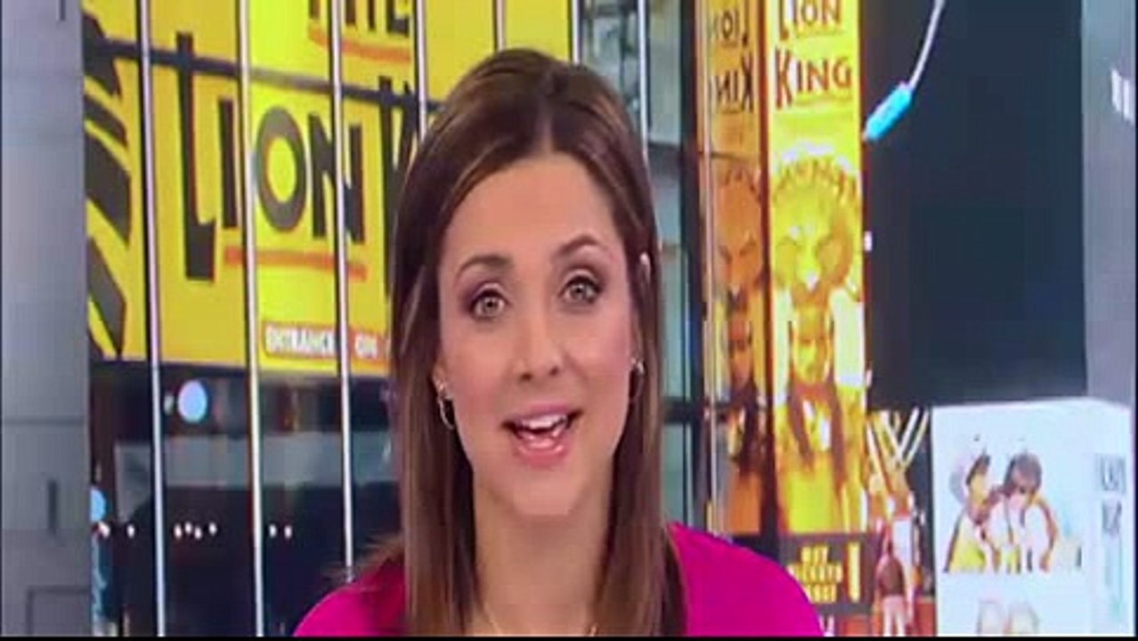 Hillary Clinton, Leading Bernie Sanders, Ahead of South Carolina, Primary