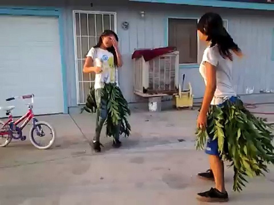 HELLO THIS GIRLS ARE HAVING FUN