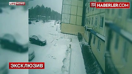 Tecavüzcü Adamdan Kaçan Kadın 4. Kattan Atladı -