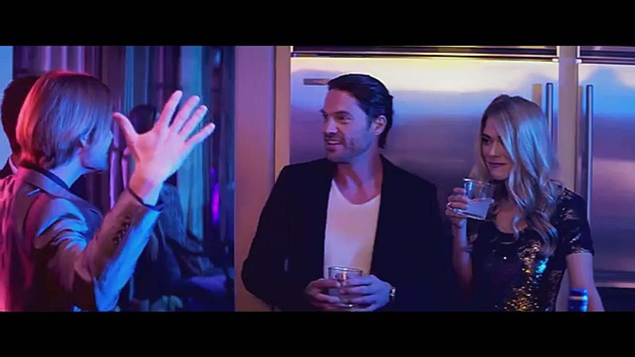 Mako - Smoke Filled Room