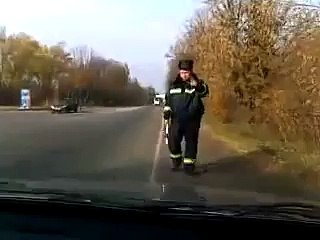 Бухой ГАИшник. Украина