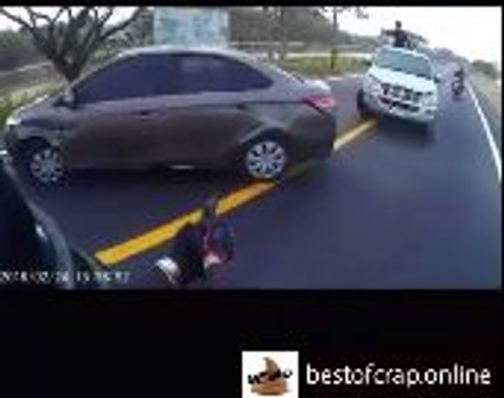 Thailand Police Pursuit - Suspects run checkpoints and cause mayhem til they are stopped