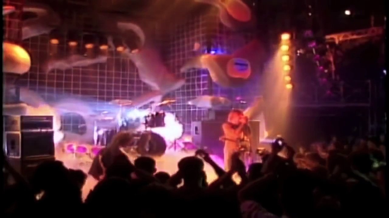 13 Unforgettable Kurt Cobain Moments