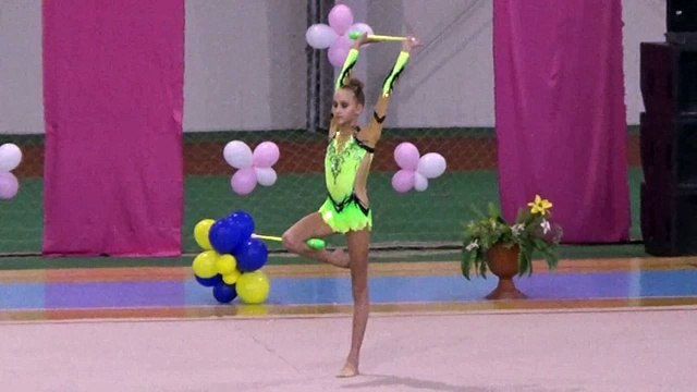 Художественная гимнастика- Александра Донец - упражнения с булавами (Чемпионат Украины-2015)