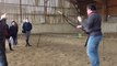 Ils apprennent le le tir à l'arc à pied avant de pratiquer à cheval
