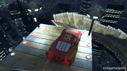 night race of steep slope tobogan track Lightning McQueen car the bottom of the cycle