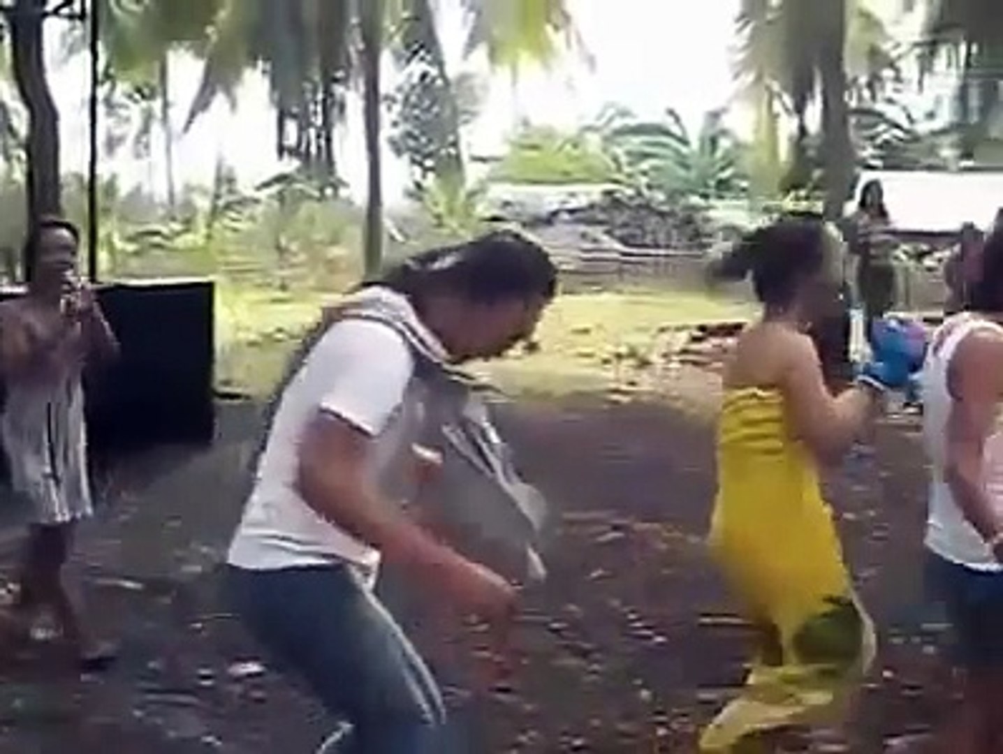 Funny Pinoy Guy Boxing