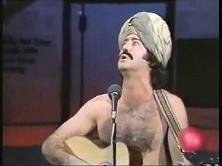 Andy Kaufman sings Rosemarie on Letterman