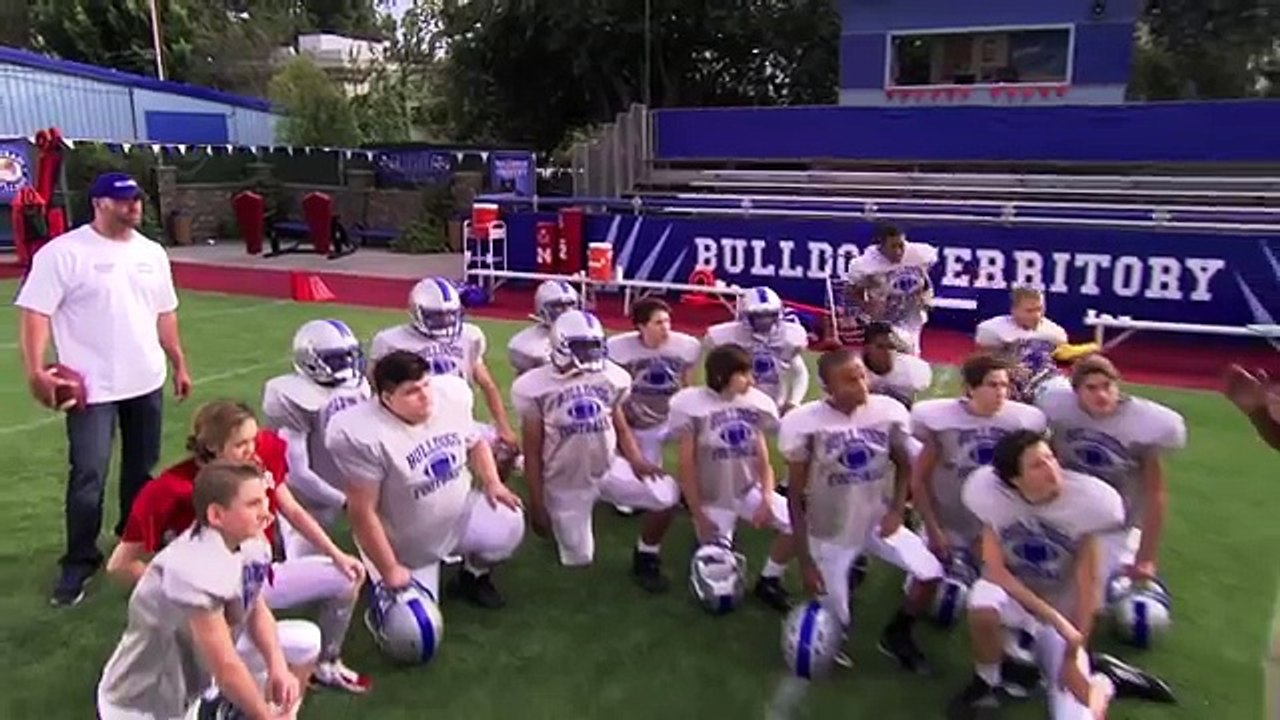 Bella and the Bulldogs Backseat Quarterback Official Clip Nick video Dailymotion