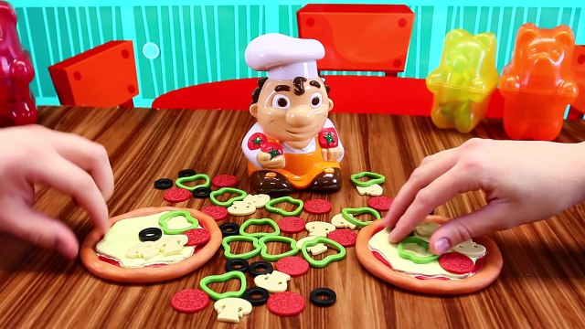 PIZZA MANIA Math Game Pizza Making Learning Counting, Addition, Subtraction + Surprise Toys