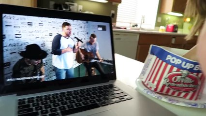 First Live Concert & 14-Week Bumpdate 🎶