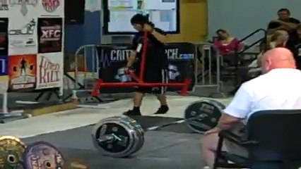 Rex Hubbard Deadlifting 672 @ RUM3