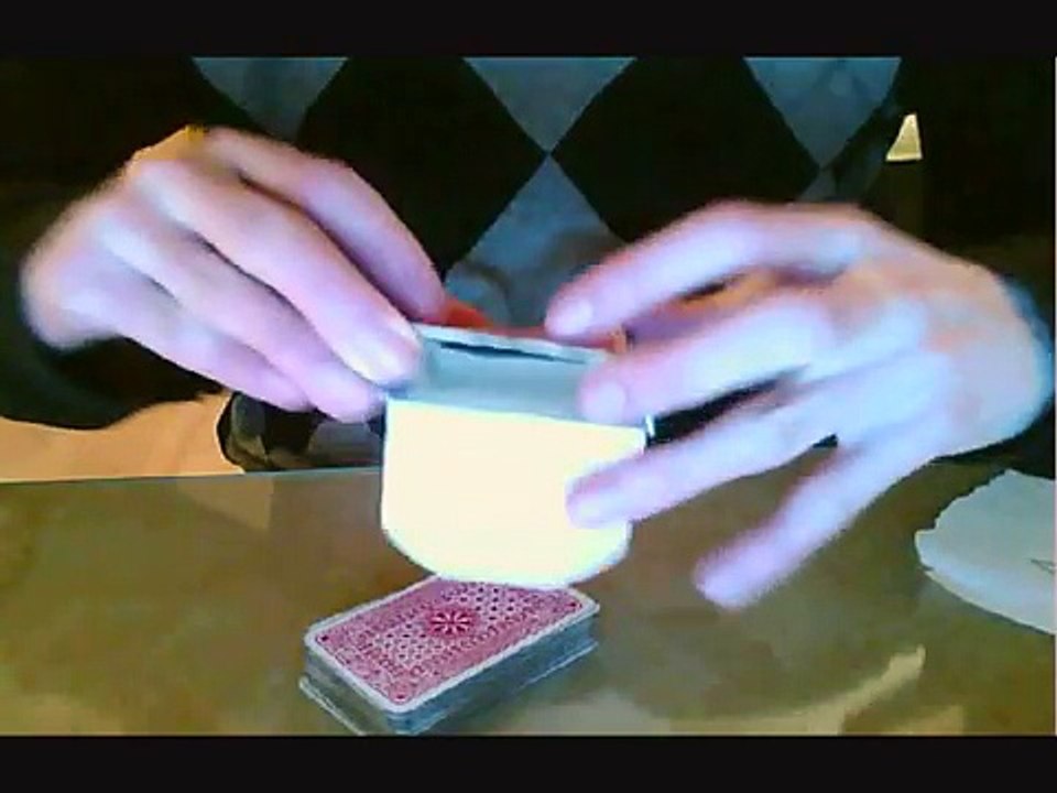 Give me a hand (or an ace) Card trick