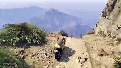 Cascade avec une moto volante dans GTV V