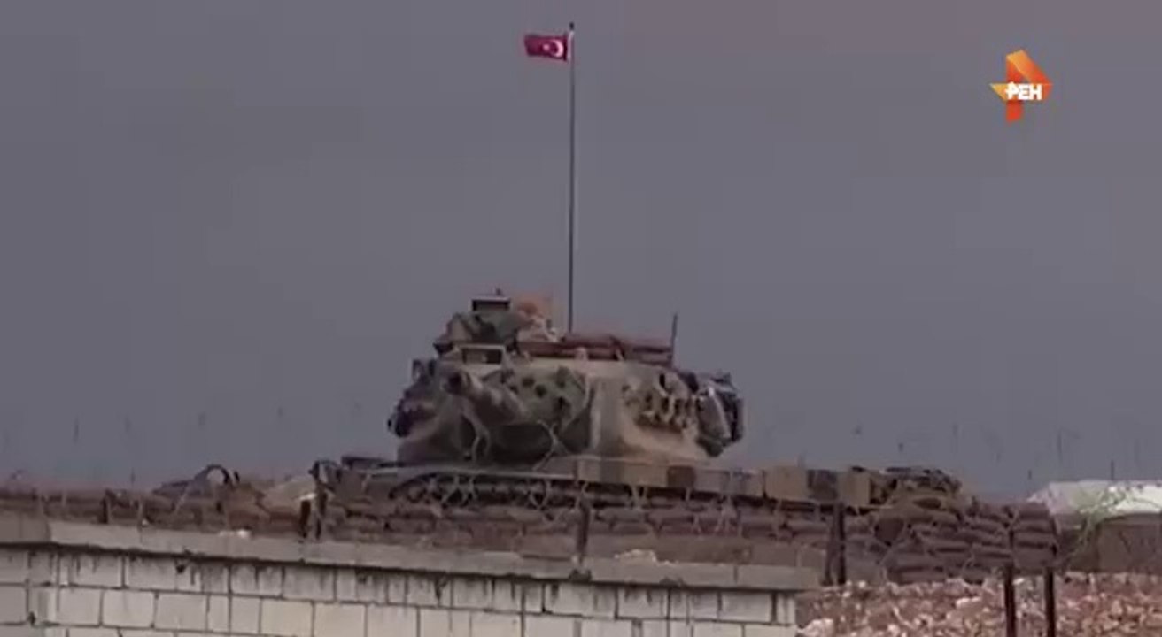 Турки оборудуют плацдармы с военной техникой на границе с Сирией и совершают удары по сирийской территории.
